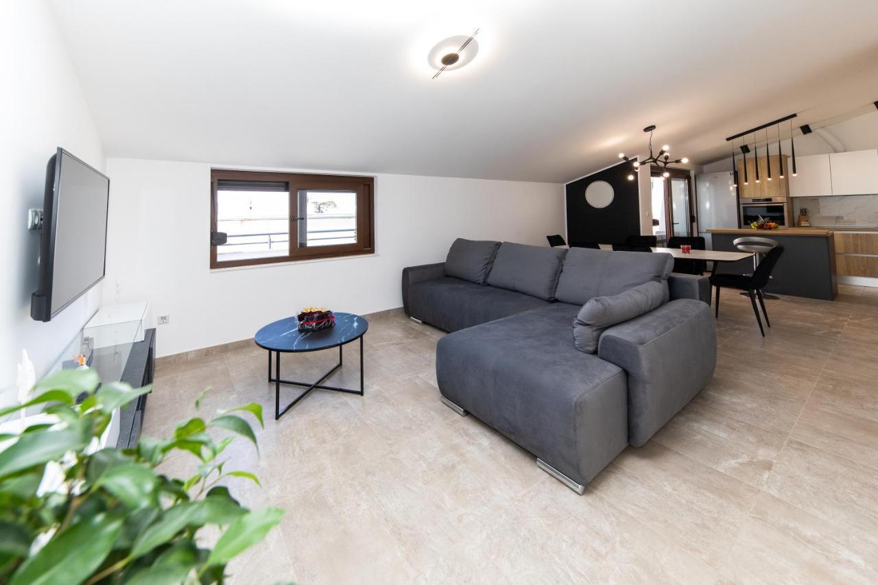 Apartman Gulin ツリクヴェニツァ エクステリア 写真