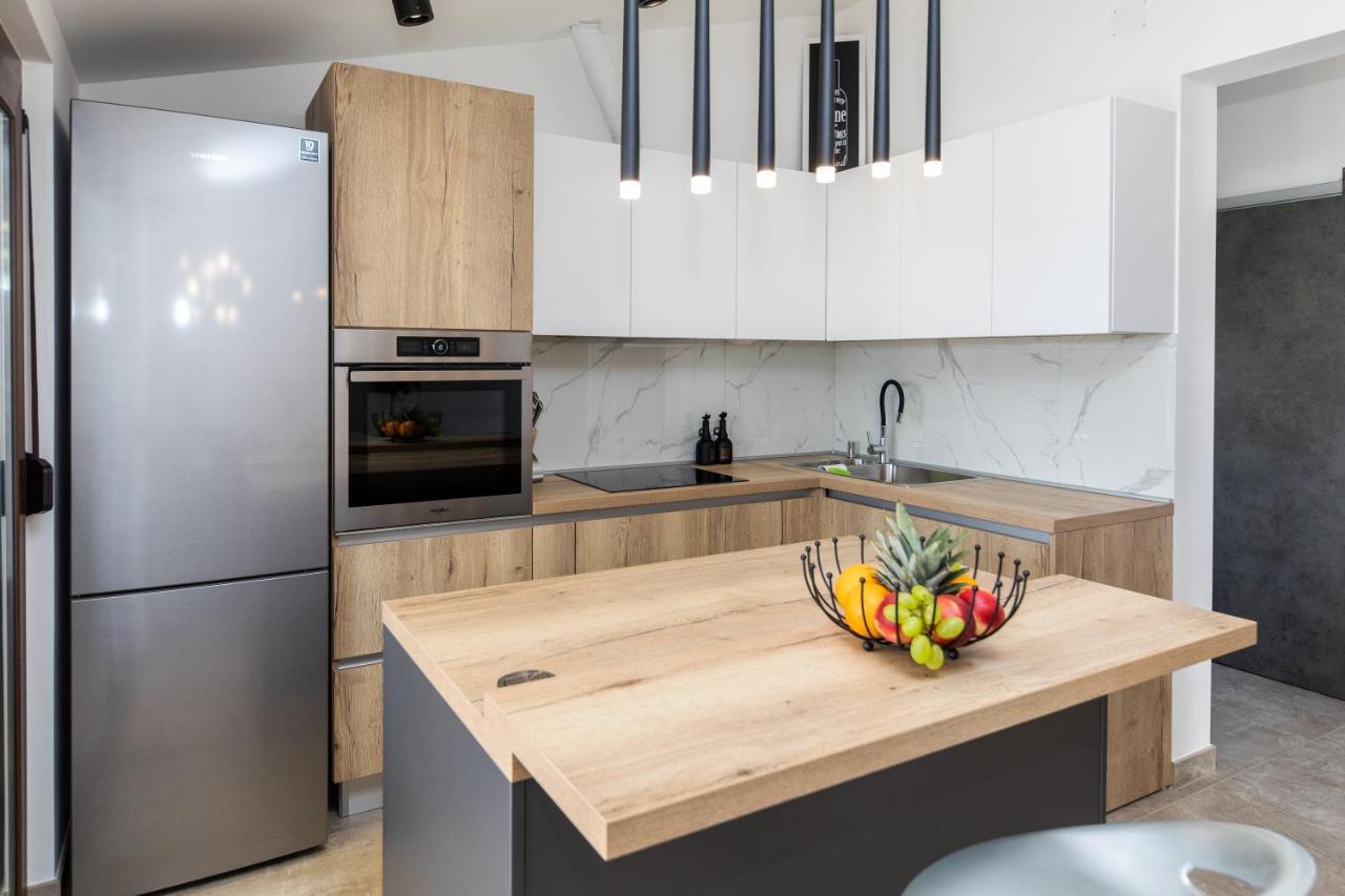 Apartman Gulin ツリクヴェニツァ エクステリア 写真